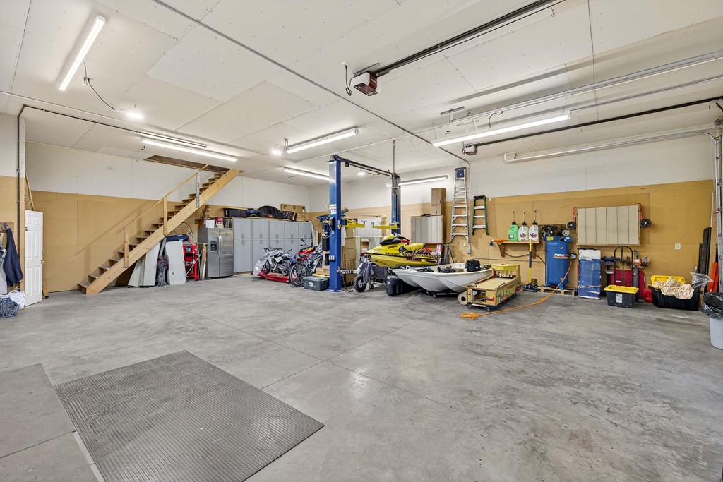 1510 South Samson Trail McCall, ID 83638 - Photo 11 of 50 Dining area near kitchen