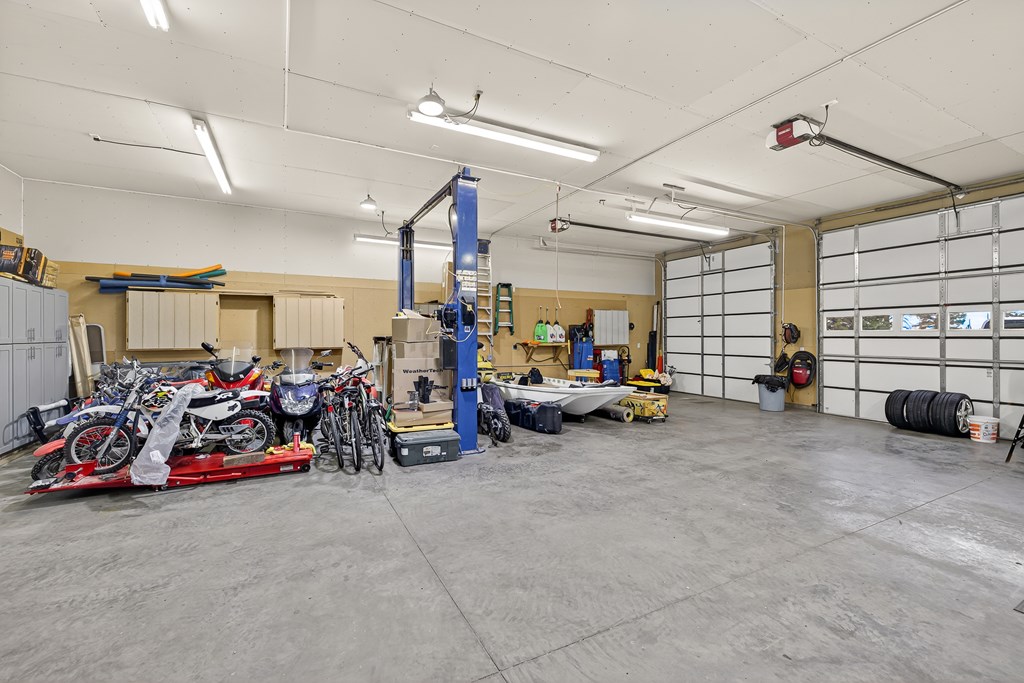 1510 South Samson Trail McCall, ID 83638 - Photo 12 of 50 Nice size living area