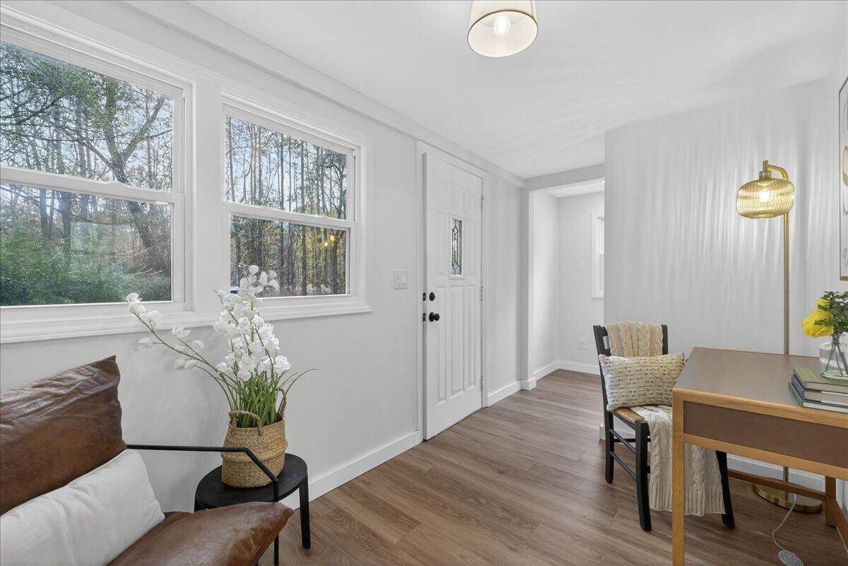 510 Parsons Road Summerville, SC 29483 - Photo 12 of 23 06-Square One Team - DSC02255_Edited