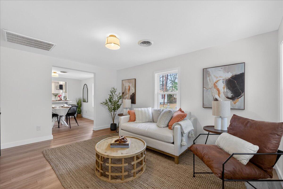 510 Parsons Road Summerville, SC 29483 - Photo 5 of 23 08-Square One Team - DSC02220