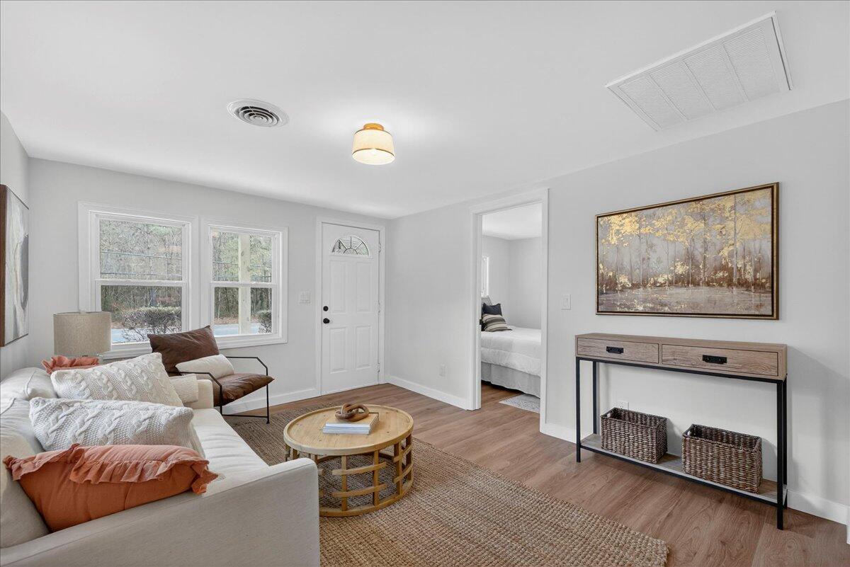 510 Parsons Road Summerville, SC 29483 - Photo 6 of 23 09-Square One Team - DSC02224