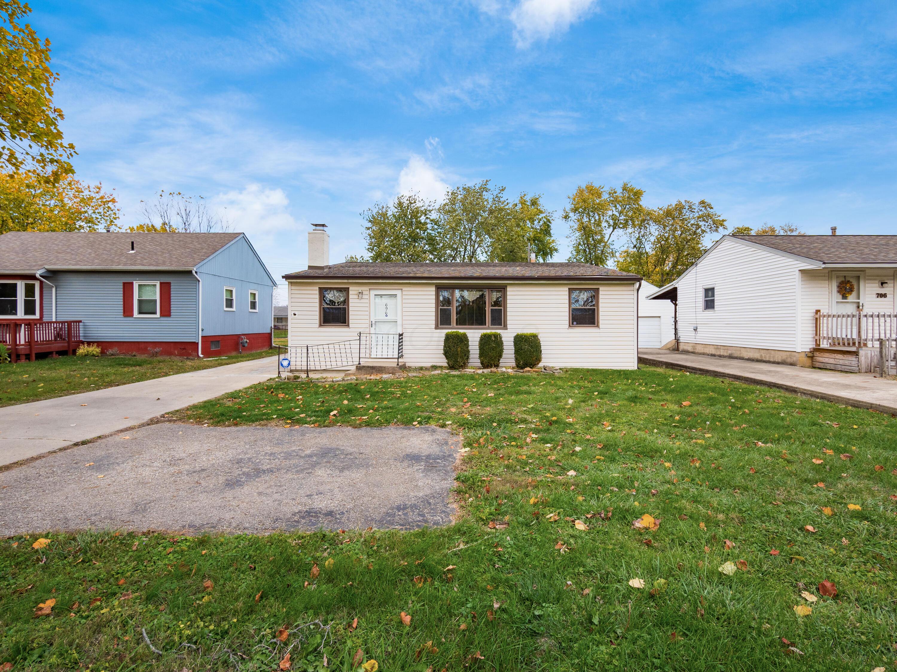 696 Williams Road Columbus, OH 43207 - Photo 6 of 39 A_696_Buttles_074
