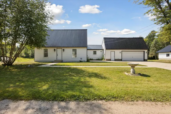 $372,500 | 3441 Townline Road, Houghton Lake, MI 48629