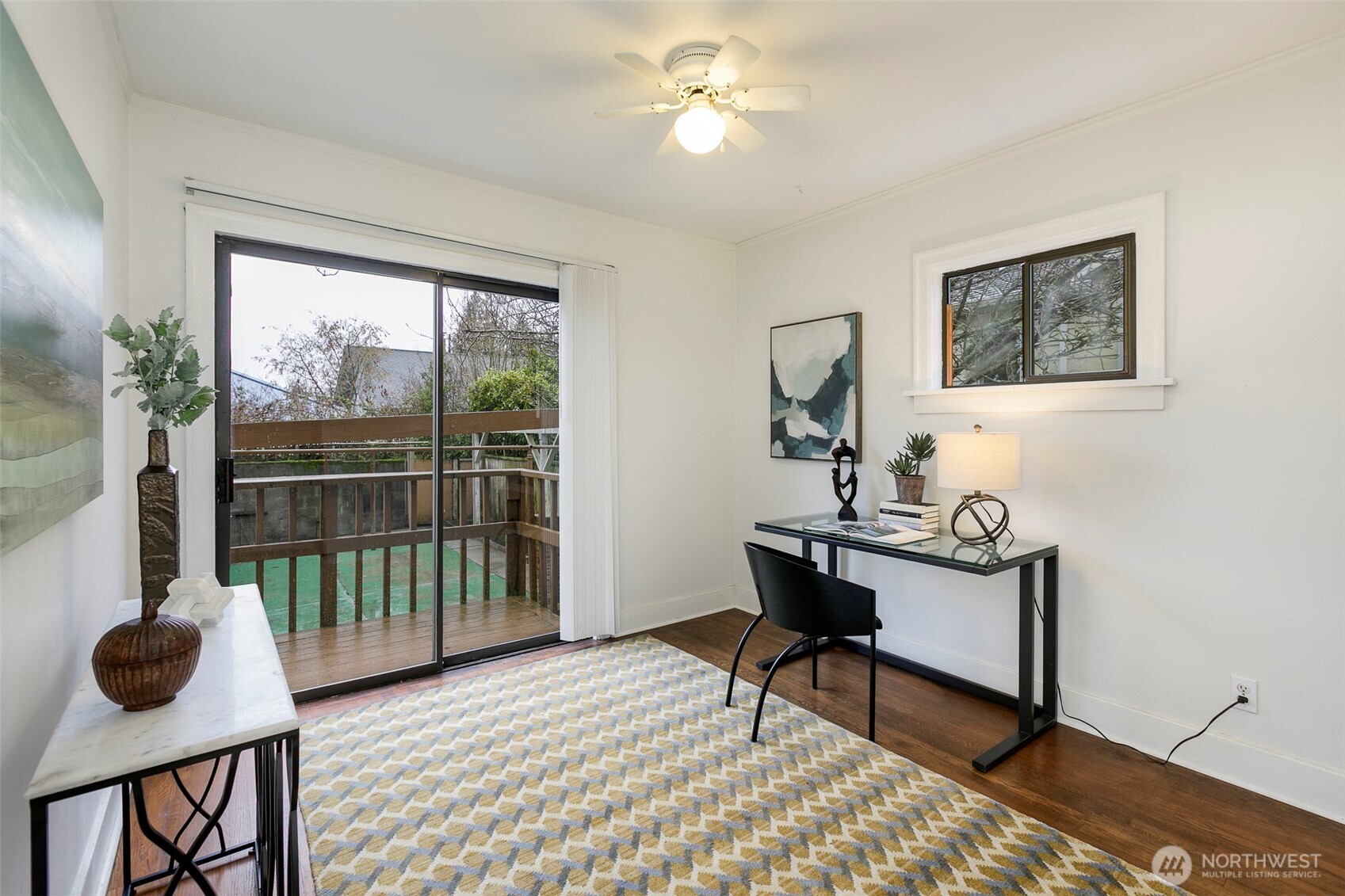 7501 25th Avenue Northwest Seattle, WA 98117 - Photo 14 of 28