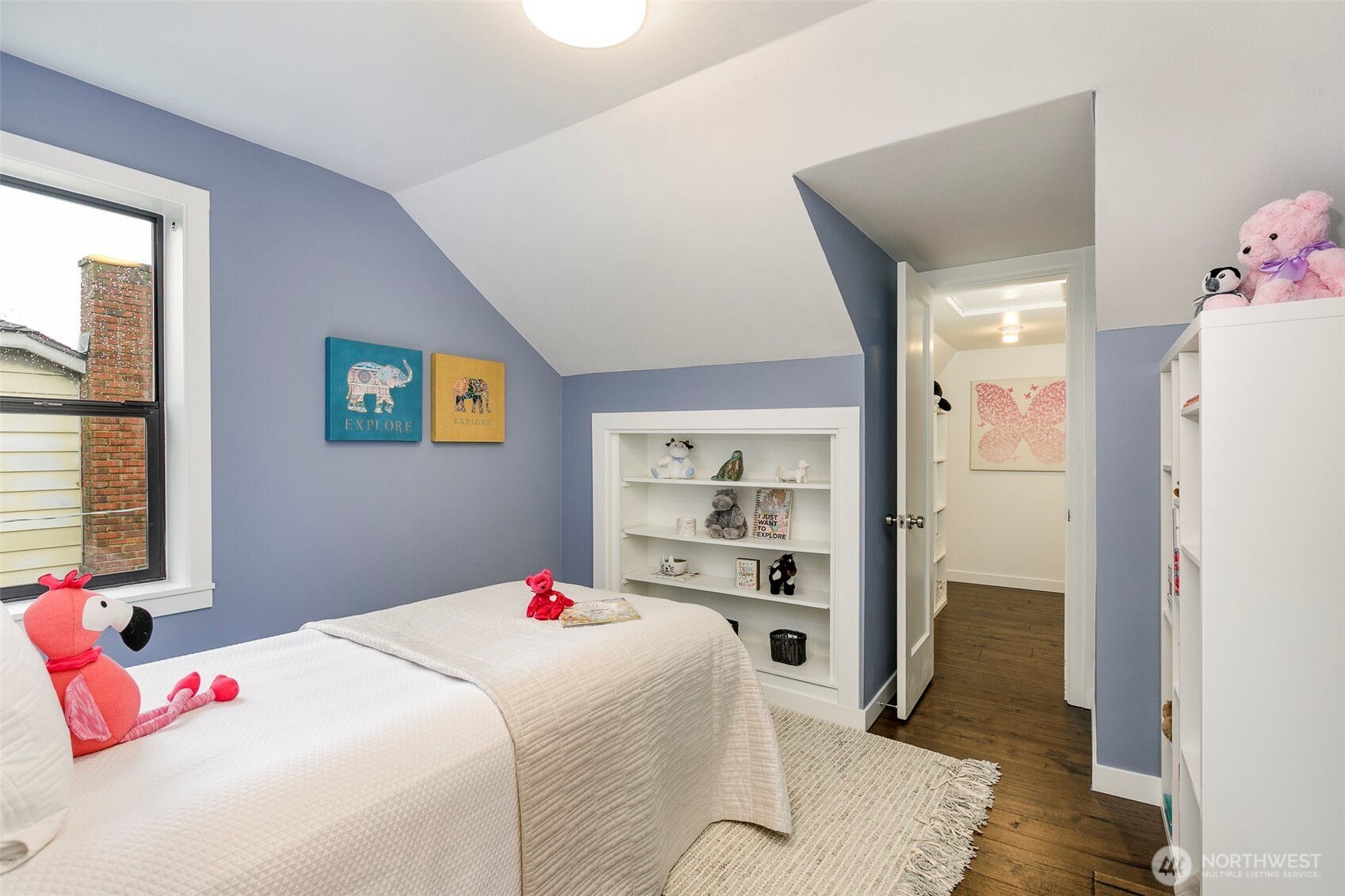 7501 25th Avenue Northwest Seattle, WA 98117 - Photo 19 of 28