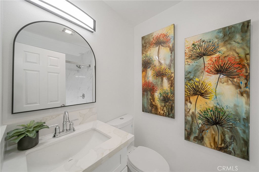 5057 Inaglen Way Los Angeles, CA 90043 - Photo 17 of 23