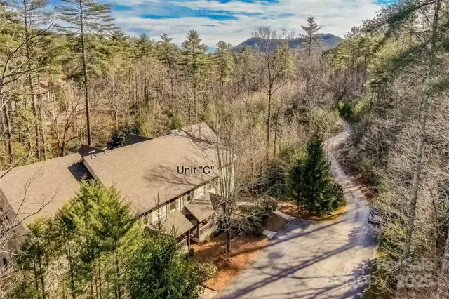 $700,000 | 620 Sapphire Valley Road, Sapphire, NC 28774