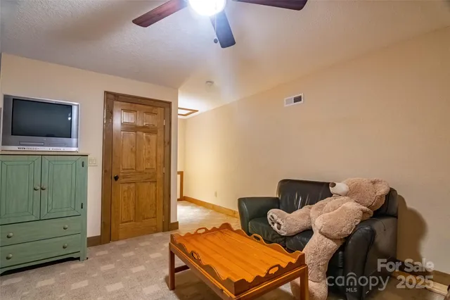 $700,000 | 620 Sapphire Valley Road, Sapphire, NC 28774