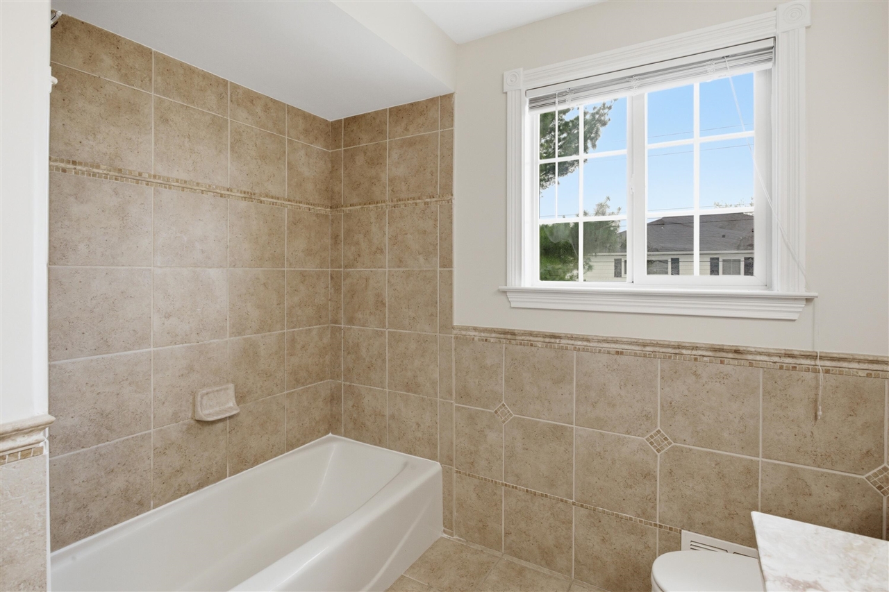 653 Perrien Place Grosse Pointe, MI 48236 - Photo 43 of 54