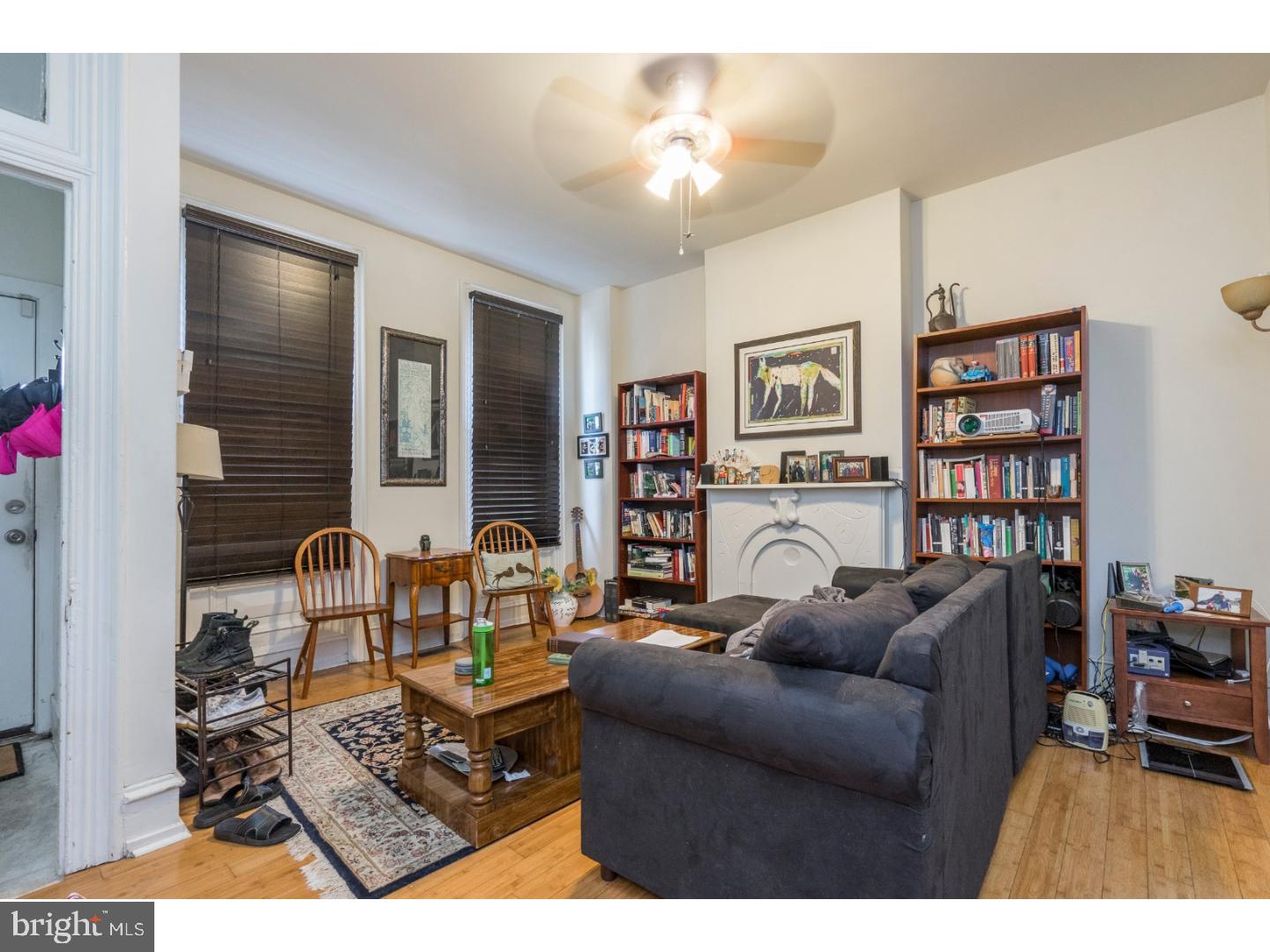 1812 Reed Street Philadelphia, PA 19146 - Photo 2 of 25 Living Room