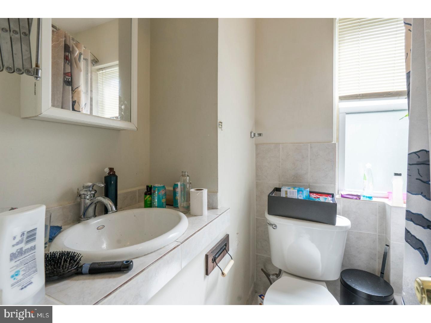 1812 Reed Street Philadelphia, PA 19146 - Photo 13 of 25 Bathroom
