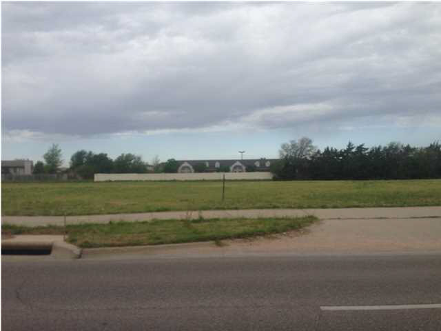 1705 South Webb Road Wichita, KS 67207 - Photo 2 of 6