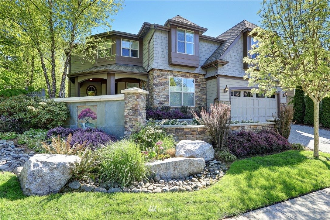 5571 Northeast 17th Street Renton, WA 98059 - Photo 1 of 25 Gallery Image 1