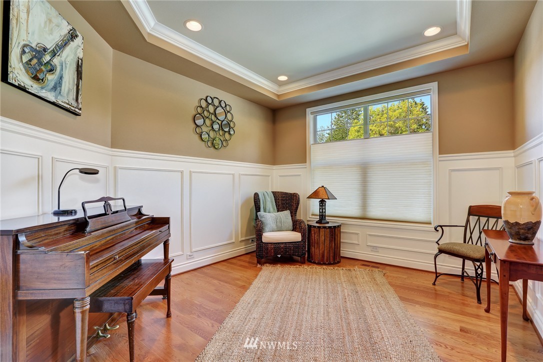 5571 Northeast 17th Street Renton, WA 98059 - Photo 11 of 25 Gallery Image 11