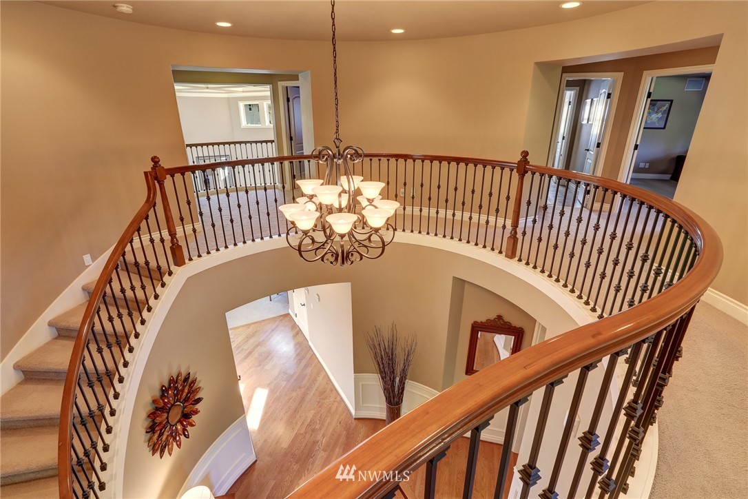 5571 Northeast 17th Street Renton, WA 98059 - Photo 12 of 25 Gallery Image 12