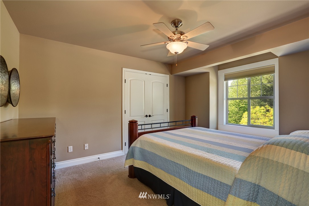 5571 Northeast 17th Street Renton, WA 98059 - Photo 19 of 25 Gallery Image 19