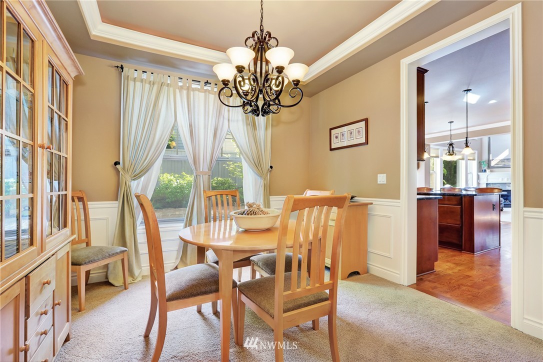 5571 Northeast 17th Street Renton, WA 98059 - Photo 6 of 25 Gallery Image 6