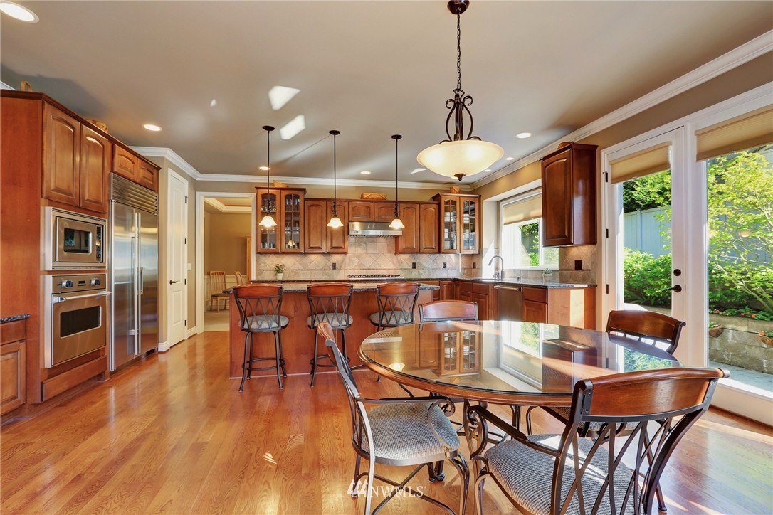 5571 Northeast 17th Street Renton, WA 98059 - Photo 8 of 25 Gallery Image 8