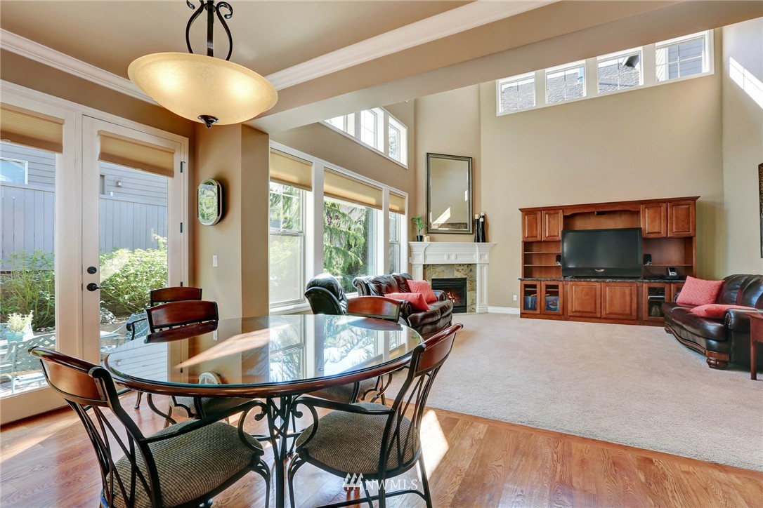 5571 Northeast 17th Street Renton, WA 98059 - Photo 9 of 25 Gallery Image 9