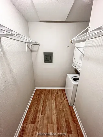 $1,000 | 904 University Oaks Boulevard, Unit 42, College Station, TX 77840