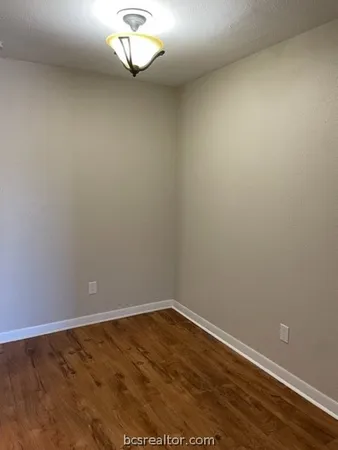 $1,000 | 904 University Oaks Boulevard, Unit 42, College Station, TX 77840