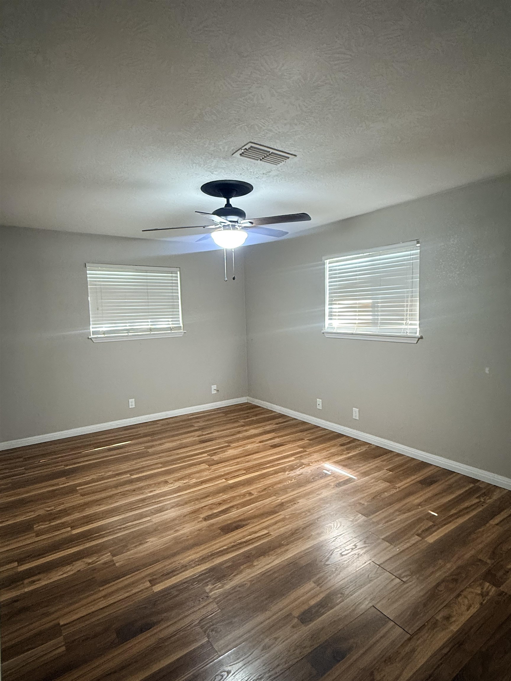 2830 Maple Avenue Groves, TX 77619 - Photo 13 of 19