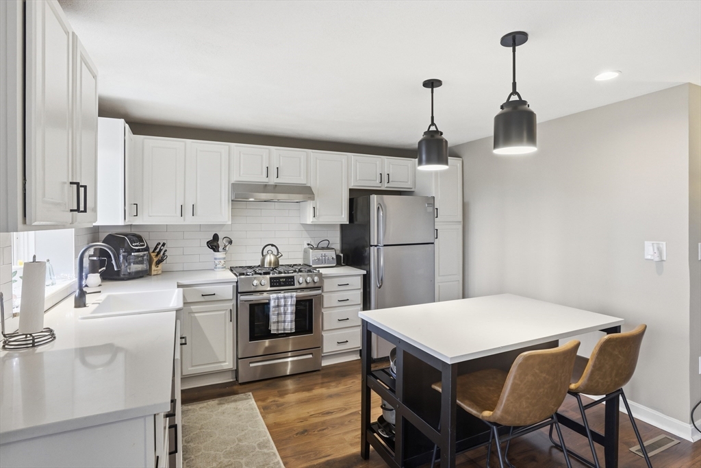 9 Deer Path, Unit 5 Maynard, MA 01754 - Photo 9 of 29