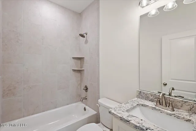 $365,900 | 838 Quitman Court West, Nesbit, MS 38651