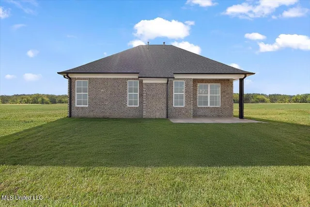$365,900 | 838 Quitman Court West, Nesbit, MS 38651