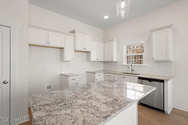 $365,900 | 838 Quitman Court West, Nesbit, MS 38651