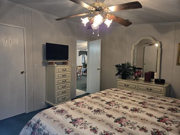 $290,000 | 2425 Southeast 31st Street, Okeechobee, FL 34974