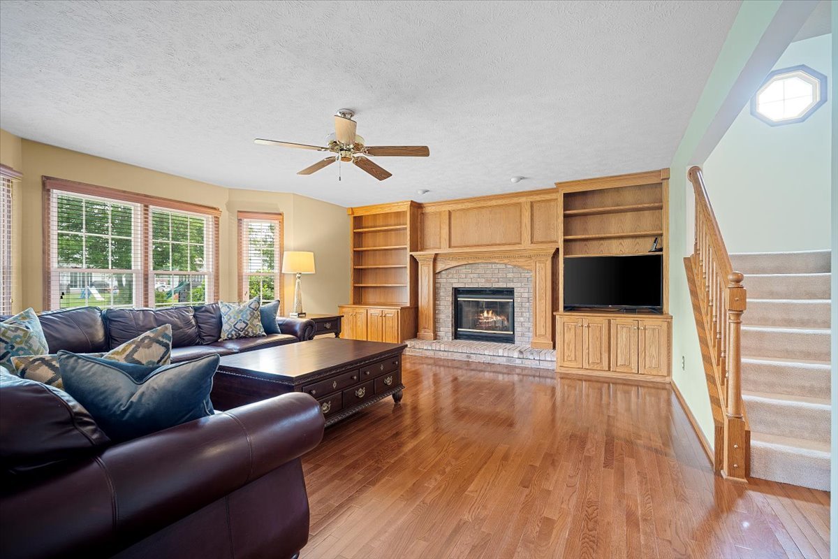 3217 Eagle Crest Road Bloomington, IL 61704 - Photo 11 of 39 Gallery Image 11