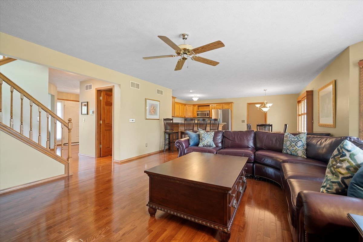 3217 Eagle Crest Road Bloomington, IL 61704 - Photo 14 of 39 Gallery Image 14