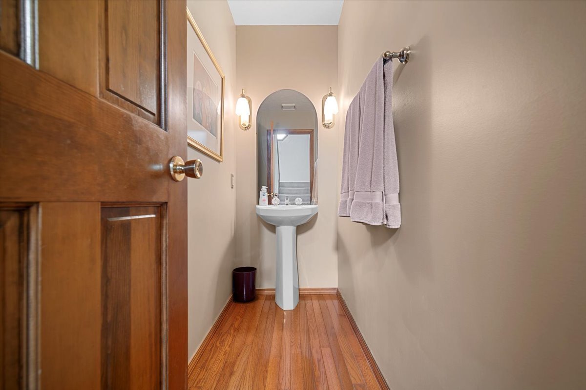 3217 Eagle Crest Road Bloomington, IL 61704 - Photo 15 of 39 Gallery Image 15