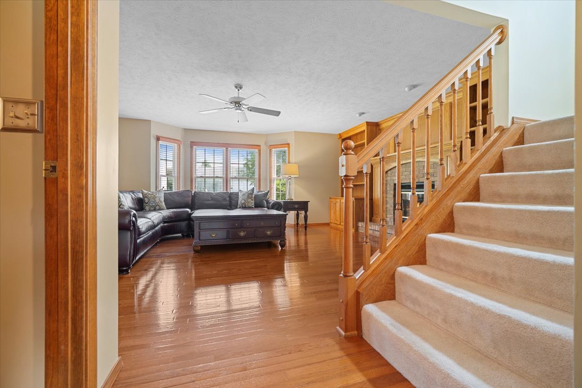 3217 Eagle Crest Road Bloomington, IL 61704 - Photo 16 of 39 Gallery Image 16