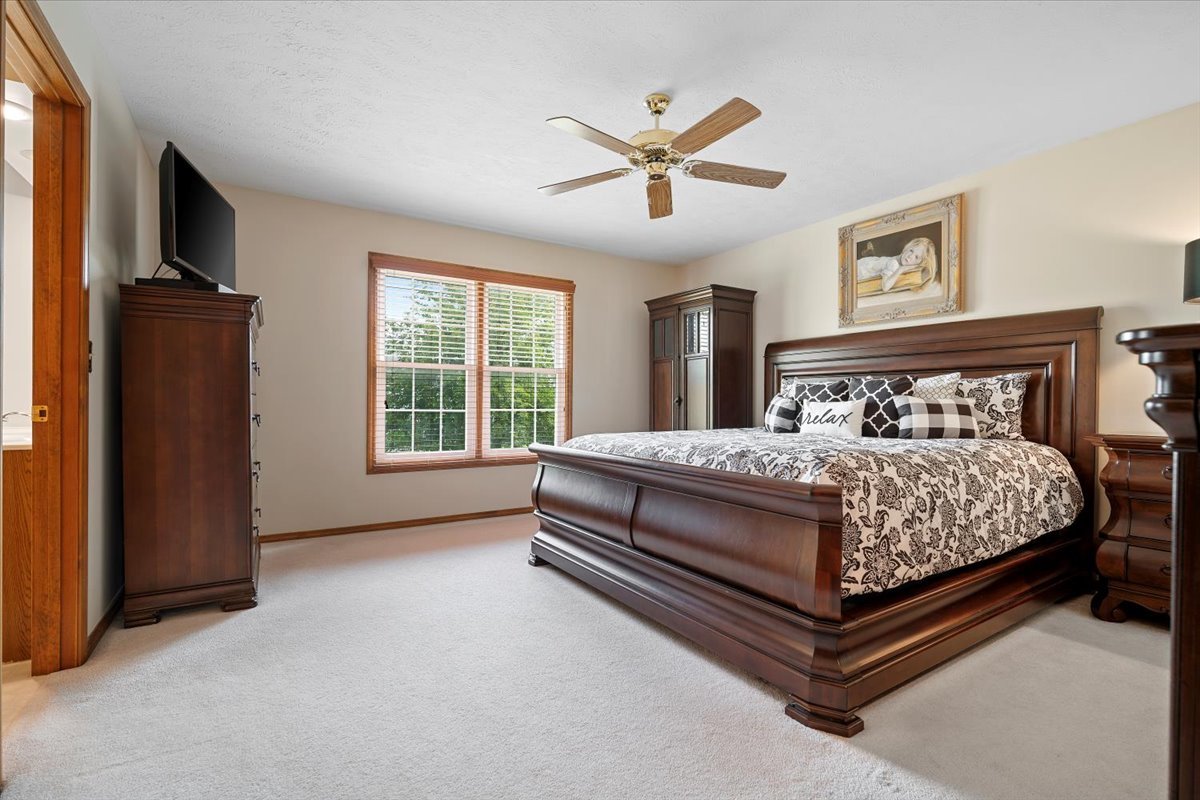 3217 Eagle Crest Road Bloomington, IL 61704 - Photo 19 of 39 Gallery Image 19