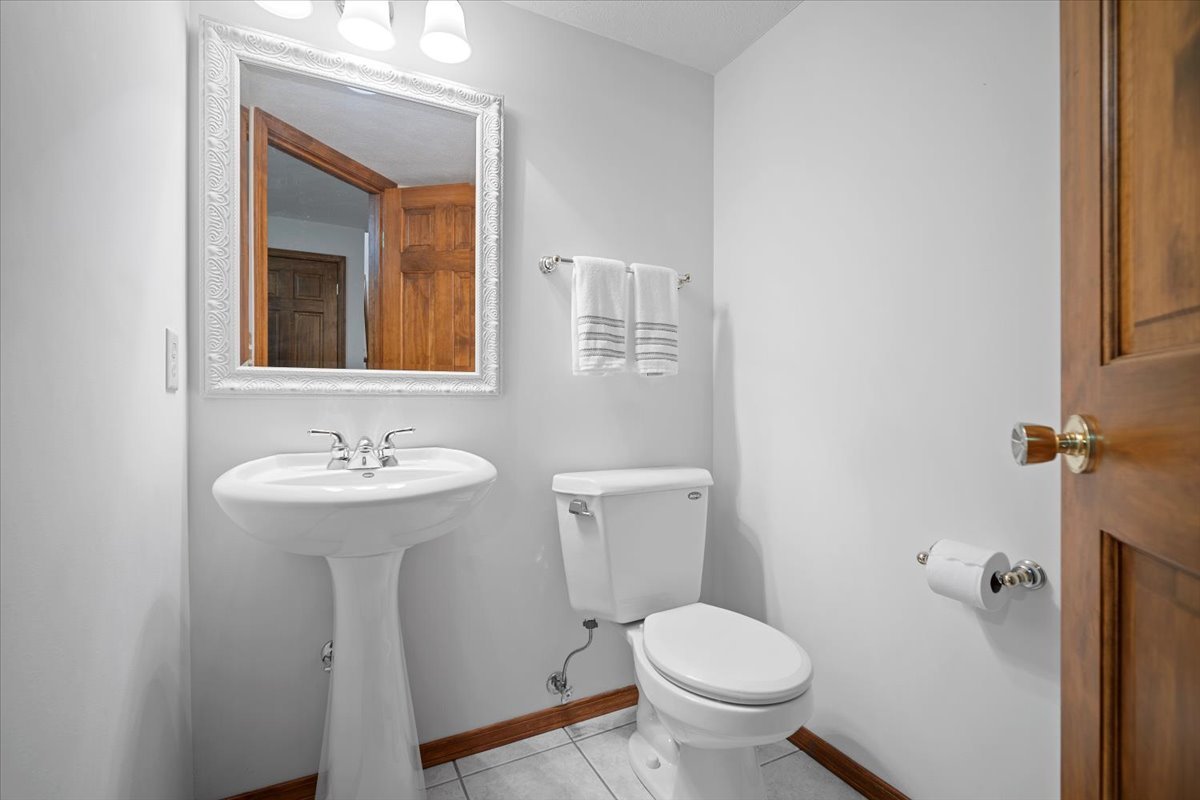 3217 Eagle Crest Road Bloomington, IL 61704 - Photo 28 of 39 Gallery Image 28