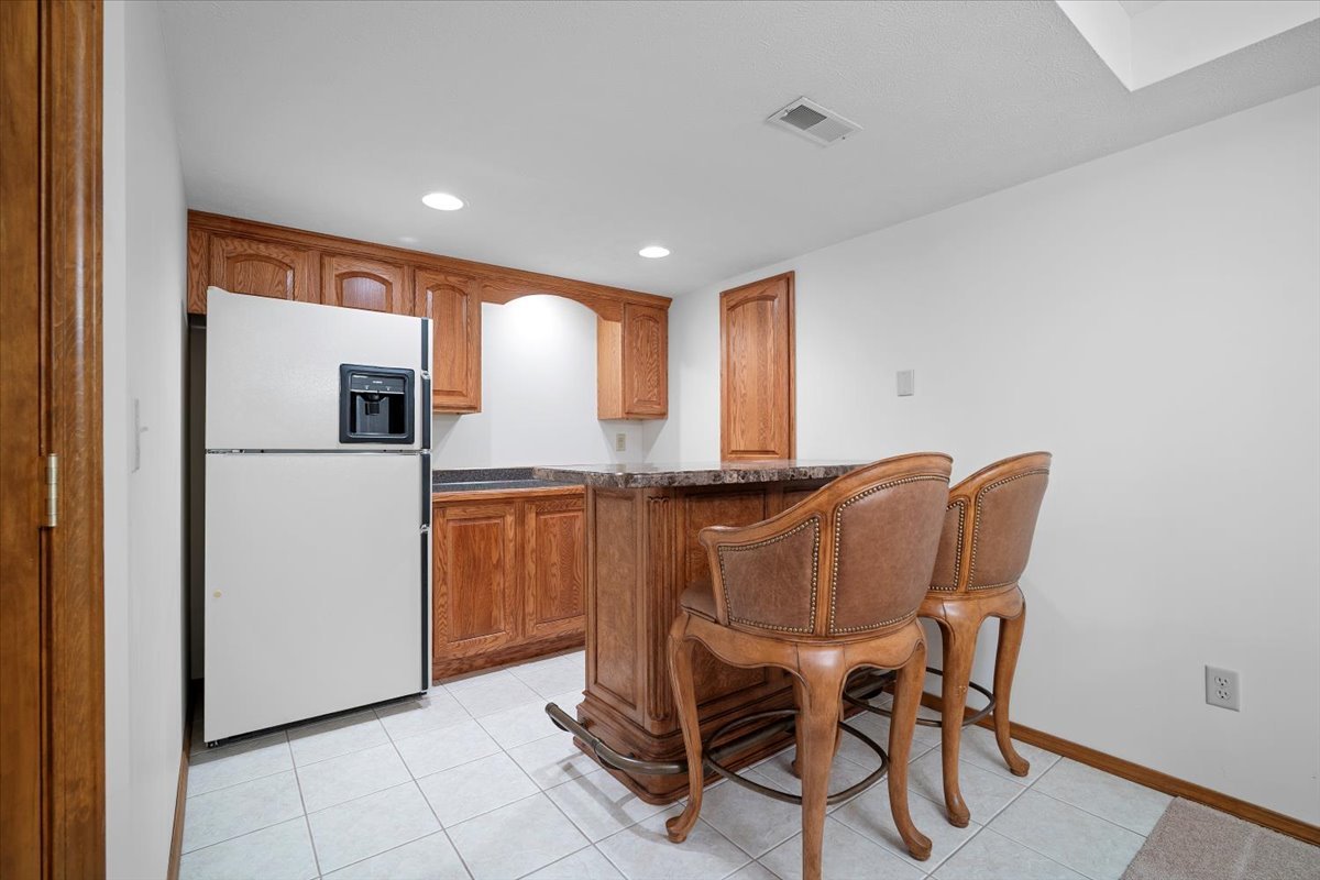3217 Eagle Crest Road Bloomington, IL 61704 - Photo 32 of 39 Gallery Image 32