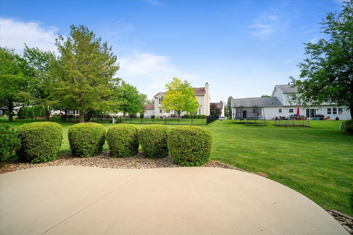 3217 Eagle Crest Road Bloomington, IL 61704 - Photo 39 of 39 Gallery Image 39