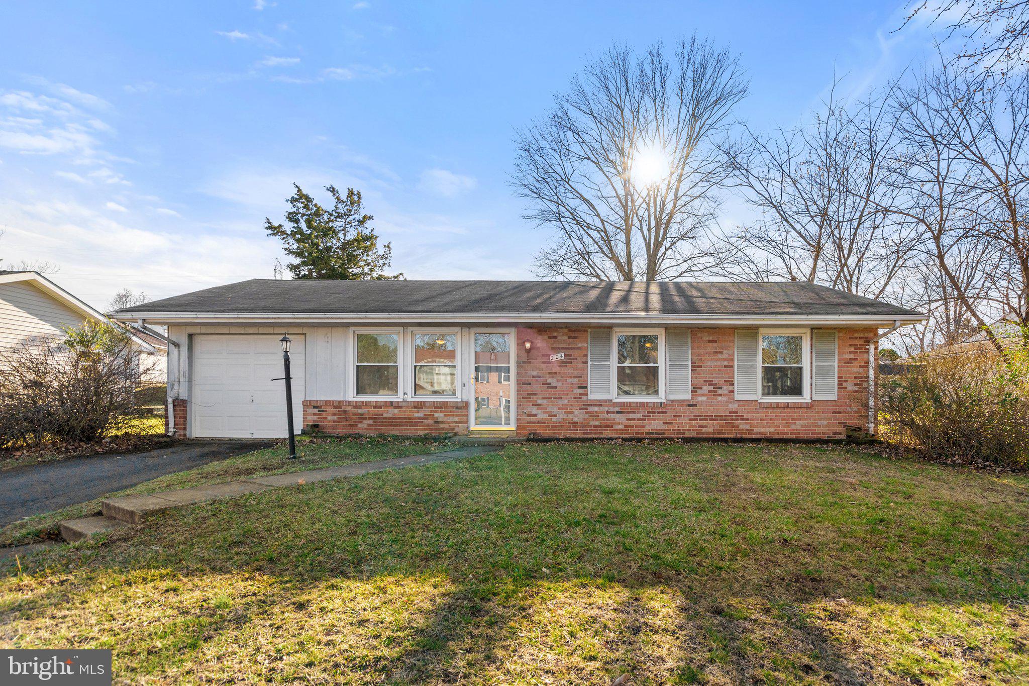 204 East Tazewell Road Sterling, VA 20164 - Photo 1 of 27 Gallery Image 1