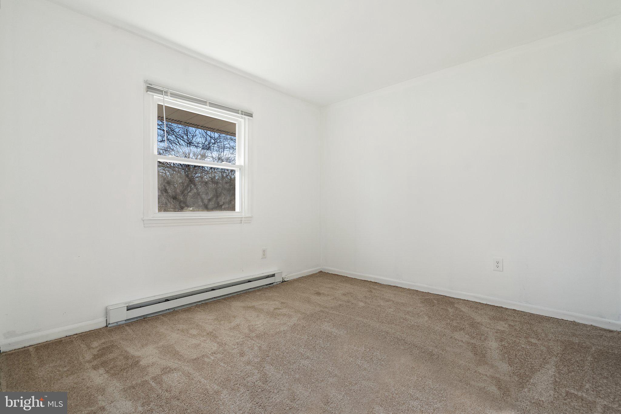 204 East Tazewell Road Sterling, VA 20164 - Photo 12 of 27 Gallery Image 12