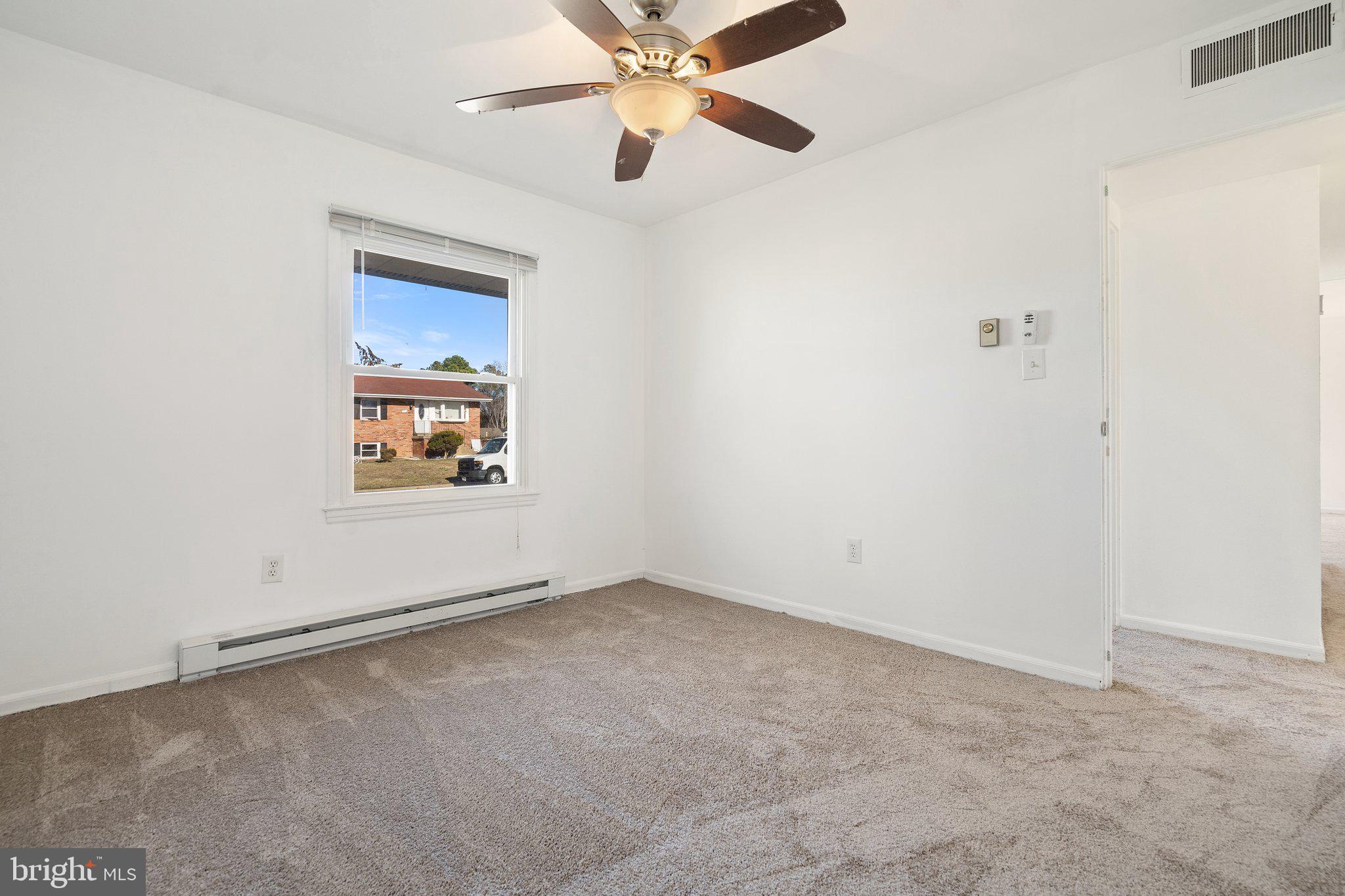 204 East Tazewell Road Sterling, VA 20164 - Photo 17 of 27 Gallery Image 17