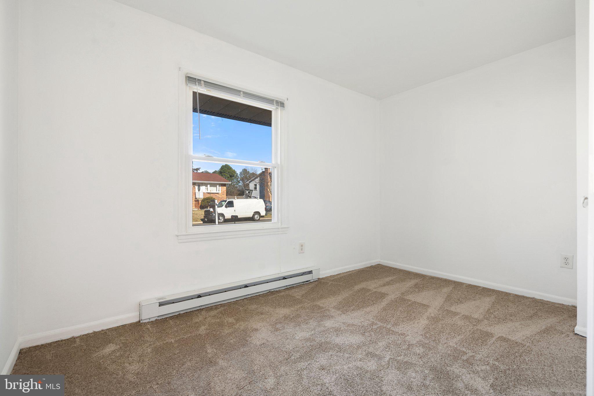 204 East Tazewell Road Sterling, VA 20164 - Photo 18 of 27 Gallery Image 18
