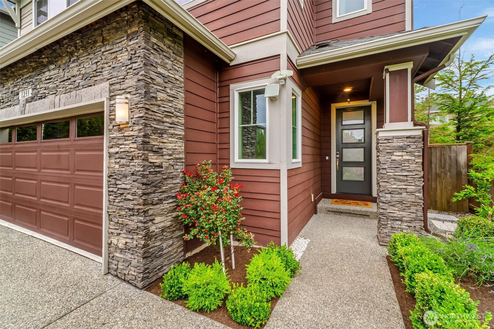 1233 198th Place Southeast Bothell, WA 98012 - Photo 3 of 40