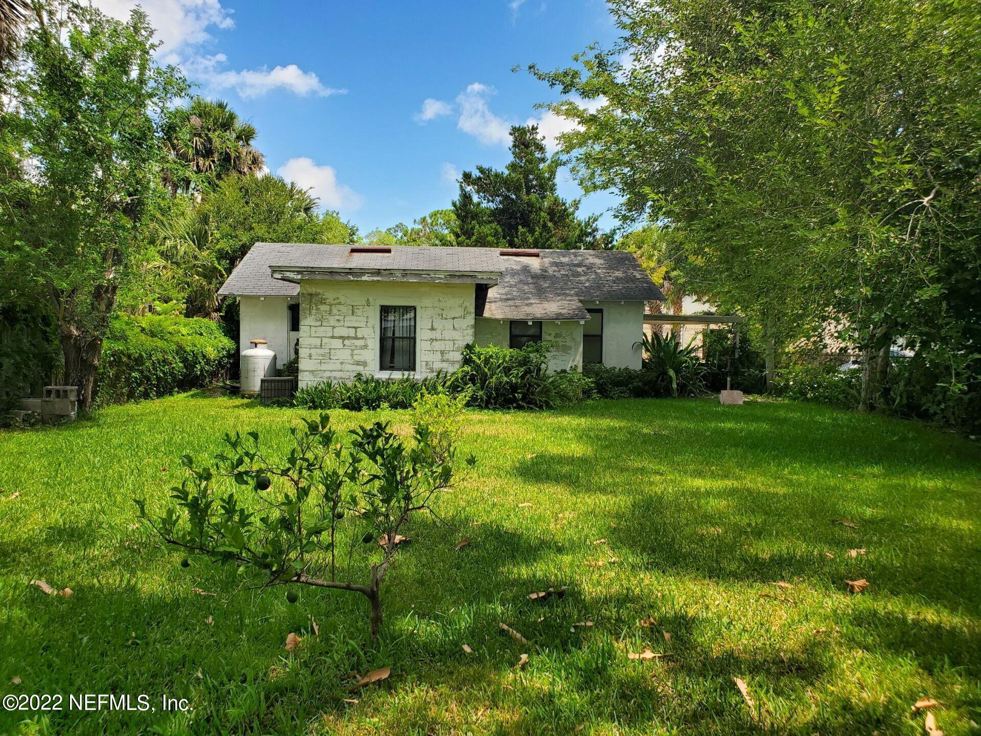 28 Jackson Road Atlantic Beach, FL 32233 - Photo 1 of 7 a view of a house with a yard