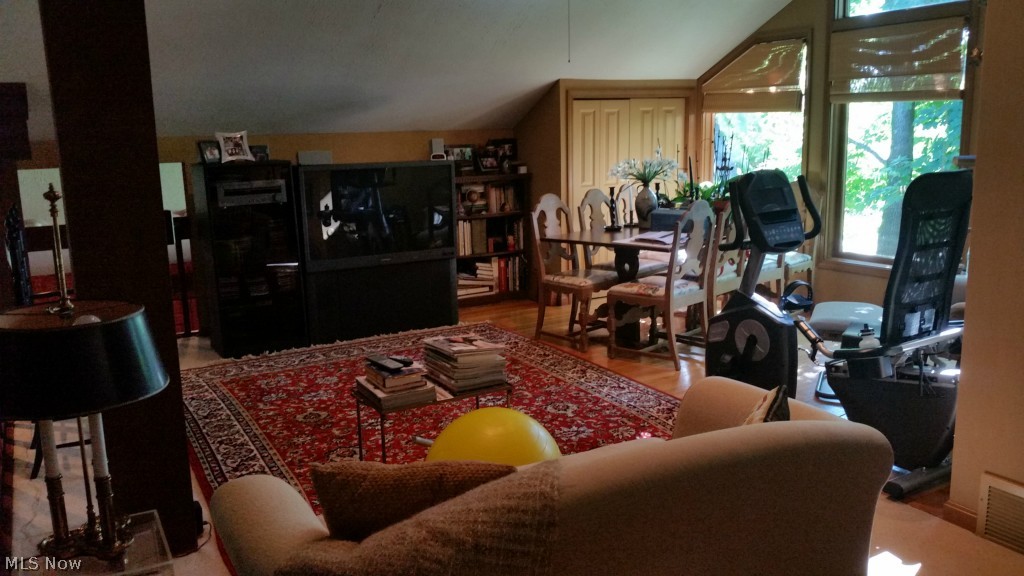 25222 Duffield Road Beachwood, OH 44122 - Photo 8 of 10 Gallery Image 8