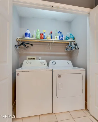 $239,000 | 1449 Independence Avenue, Mount Carmel, TN 37645