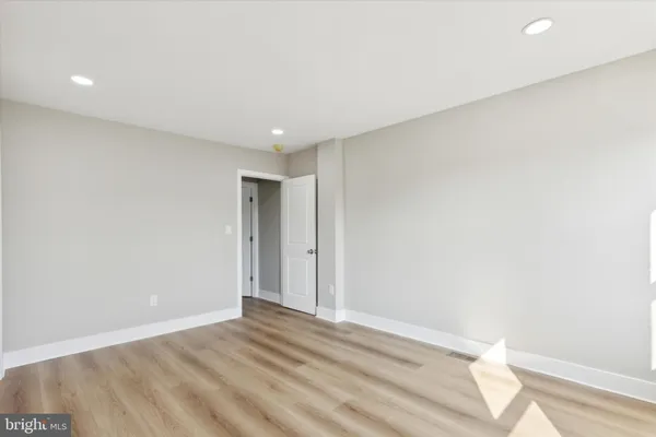 $3,450 | 247 East 6th Avenue, Conshohocken, PA 19428