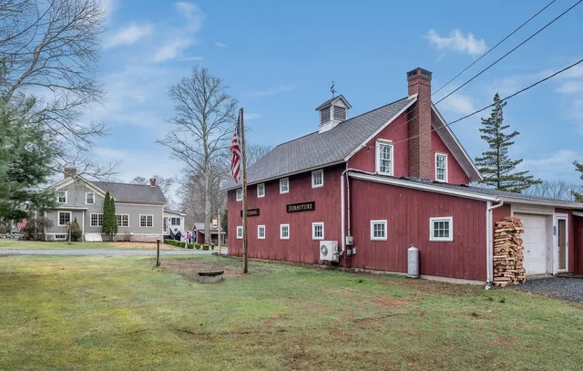 a view of a yard in front of a house