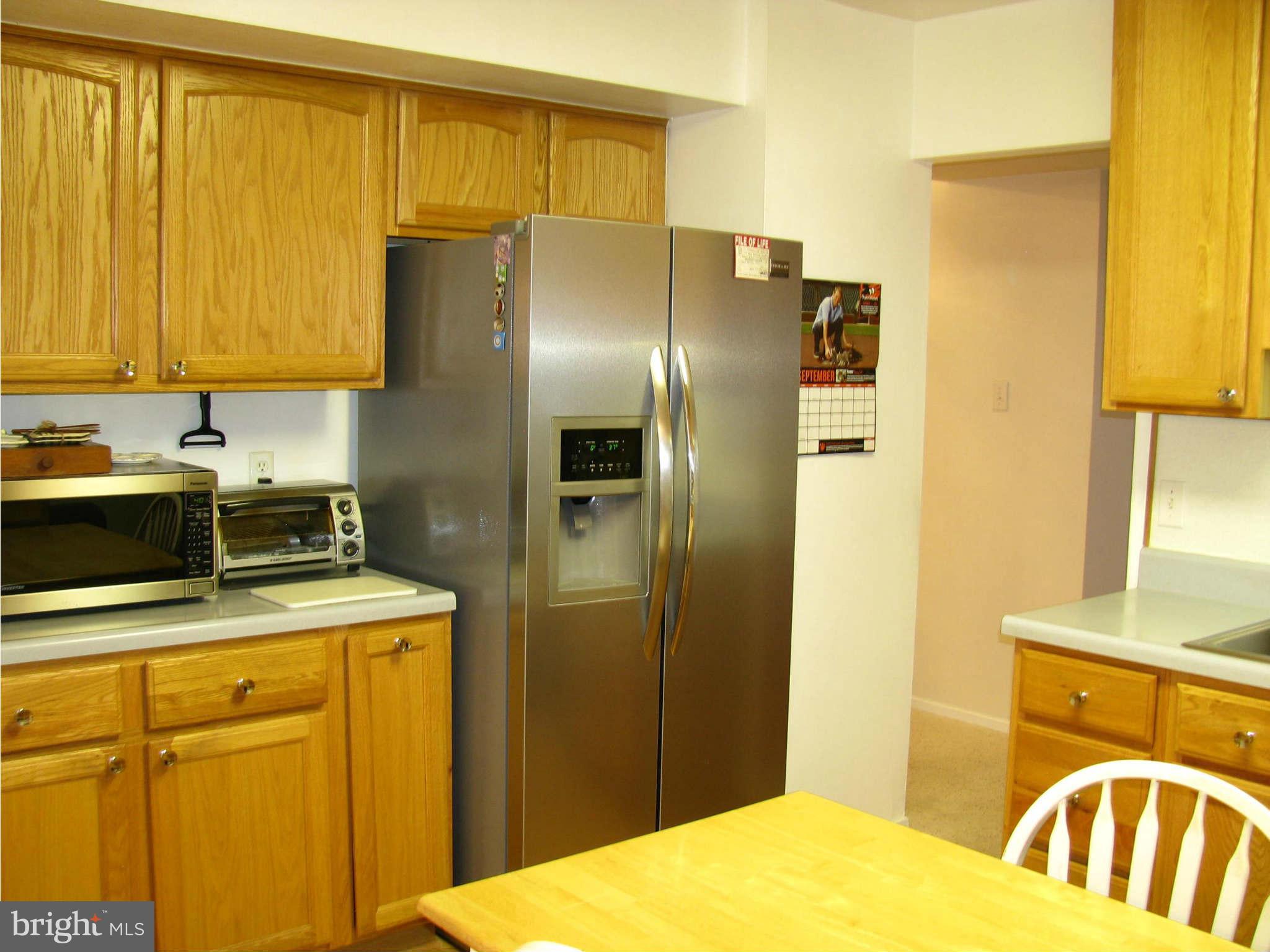 1665 Parkcrest Circle, Unit 100 Reston, VA 20190 - Photo 9 of 27 Kitchen